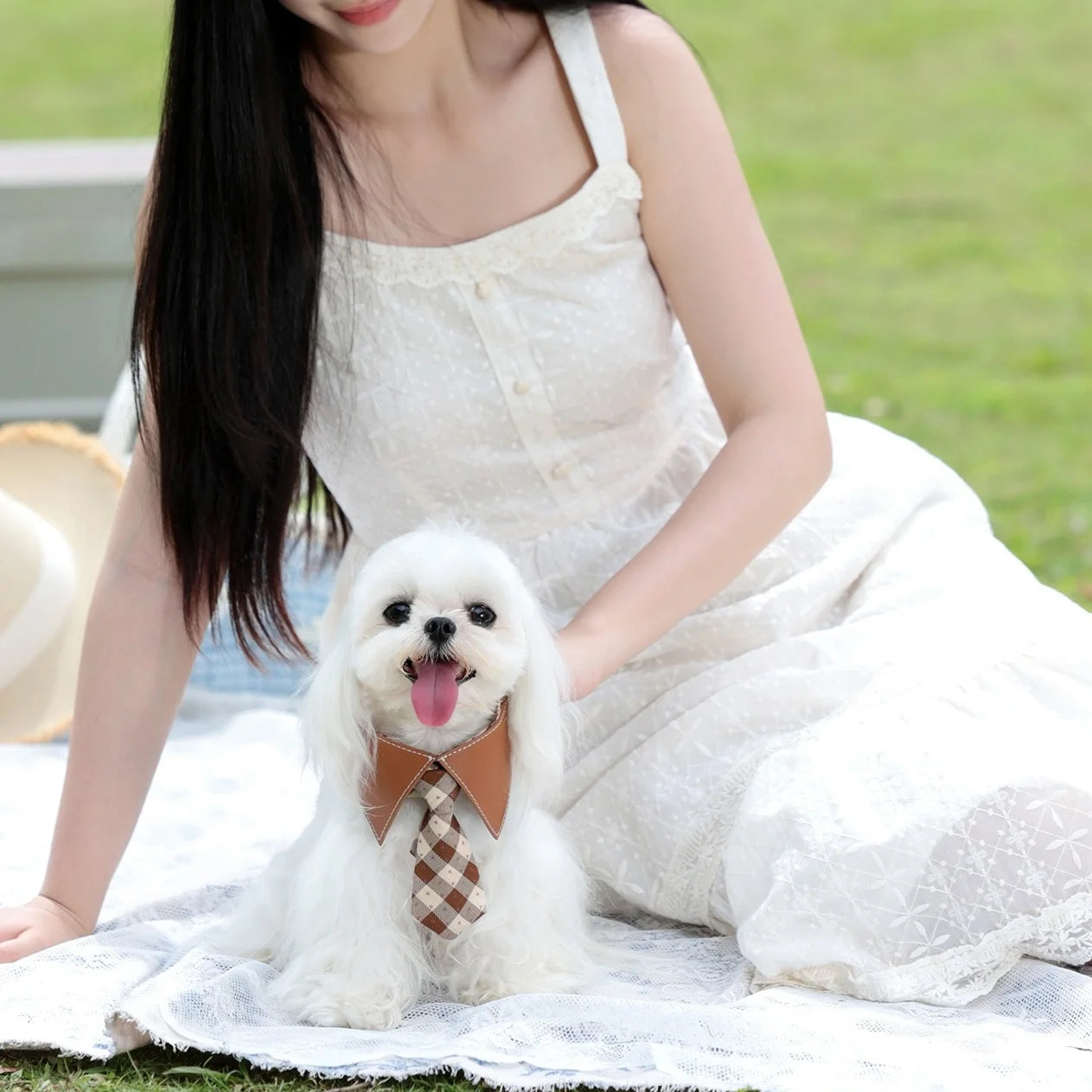 luxury leather Dog Bow Tie pet Drool Bib leather do Collar Scarf for Golden Retrievers Cute Cat Pet Accessories pet collar