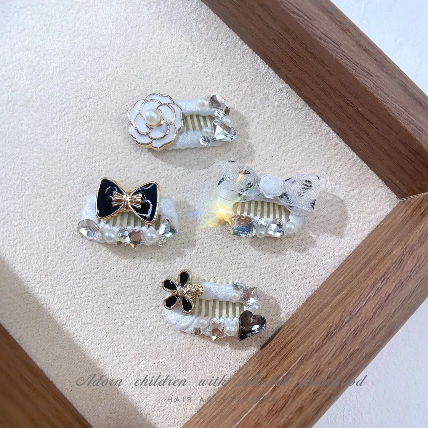 Luxurious Design, Exquisite And Beautiful Pet Jewelry Hair Accessories - Hair Clips For Dogs