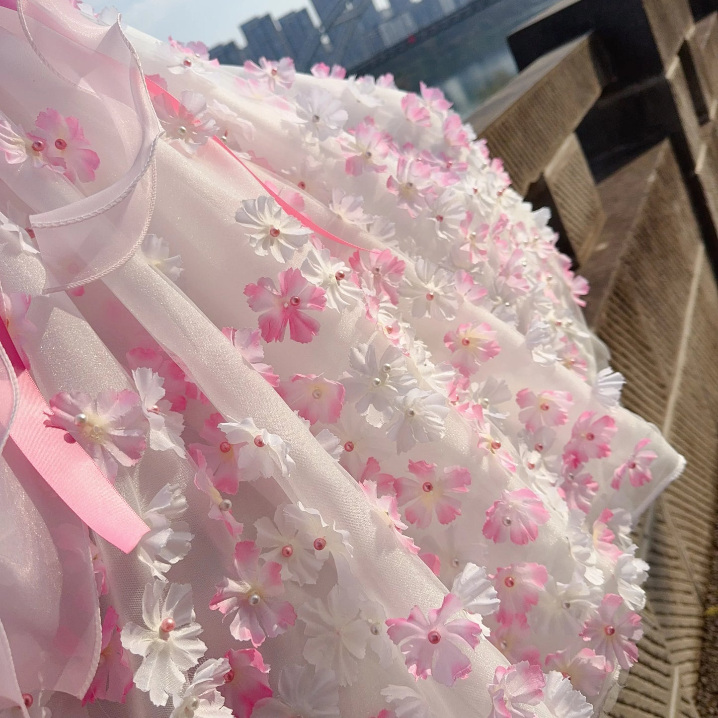 Luxury Pearl 
Pure Handmade Flower Decor Lace Long Tail Princess Dresses