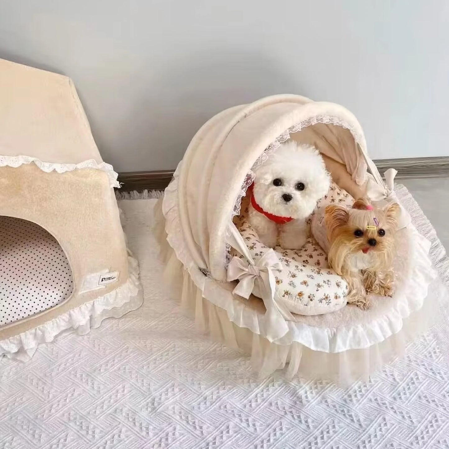 Fluffy Princess Luxury Winter Warm Deluxe Dog Cat Pet Cradle Folding Bed Sofa with Fleece Plush Accessories Velvet Items Couch