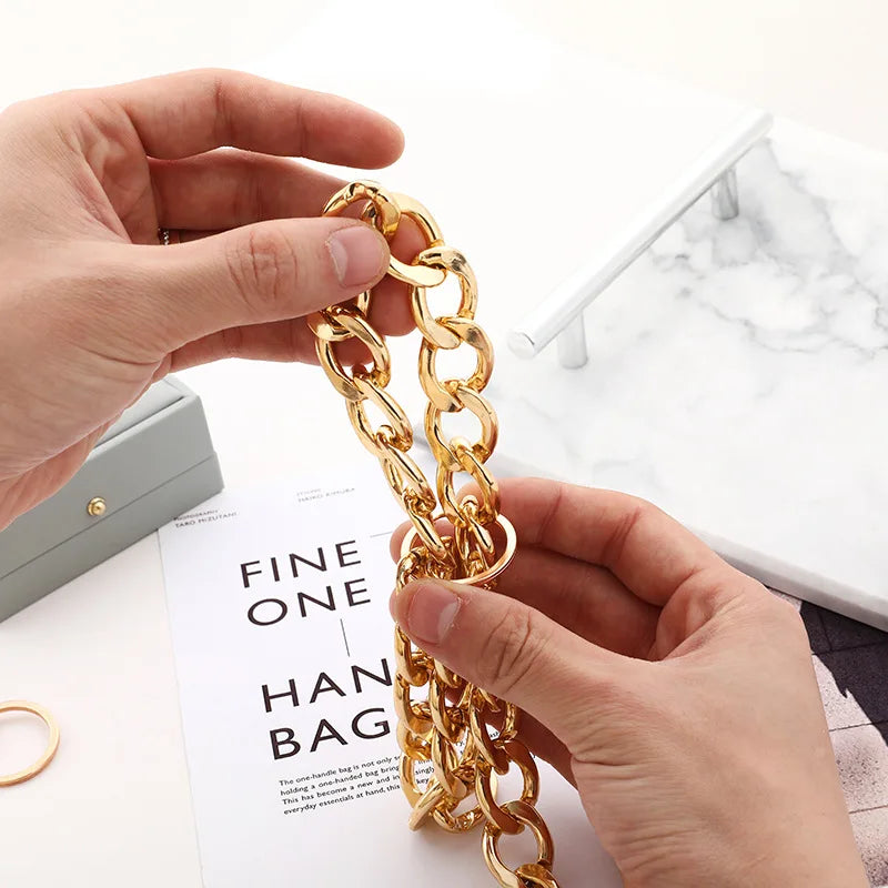 Luxury Dog Collar Gold Pet Necklace Dog Chain Choker For Pitbull Bulldog Teddy French Bulldog Metal Collar Pets Jewelry Products